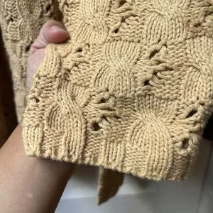 Womens Grannycore Cable Knit Fisherman Vneck Sweater Size 2 Chunky Tan button thumbnail 7