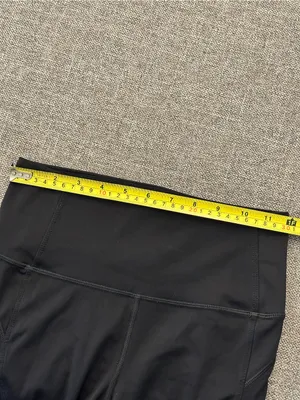 ALO Yoga Mesh Leggings Size Small thumbnail 4