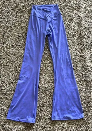 Crossover Sunzel flare leggings Purple thumbnail 1