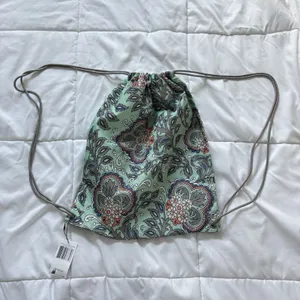 NWT Vera Bradley VB Drawstring Backsack‎ Backpack Floral Paisley Green Feminine thumbnail 6