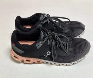 On Cloud Running Shoes Women’s Speedboard thumbnail 1