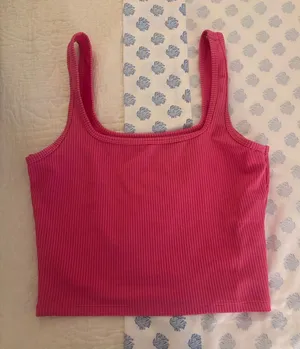 Women’s Ribbed Pink Tank Crop Top thumbnail 1