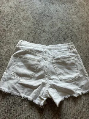 Berksha shorts thumbnail 2