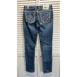 L.A Idol Denim Jeans Size 9 Skinny Gems Stitching Roses Low Rise Zip thumbnail 5