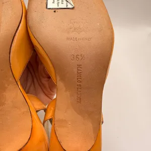 Manolo Blahnik Carolyne Orange Patent Leather Slingback Kitten Heels Size 36.5 thumbnail 11