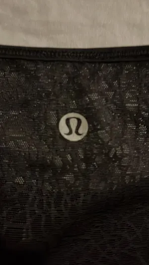 Lululemon cropped tank top size 2  thumbnail 3