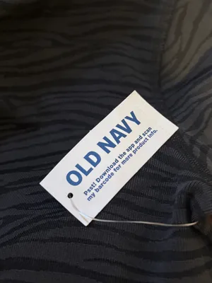 Old Navy Seamless Jacquard Mock- Neck Half-Zip Top thumbnail 4
