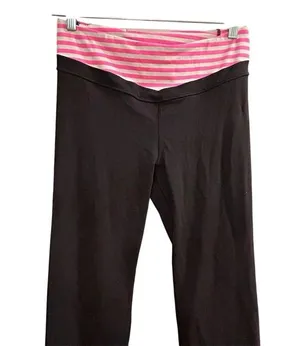 Victoria's Secret Women's Bootcut Yoga Pants Black Size M thumbnail 2