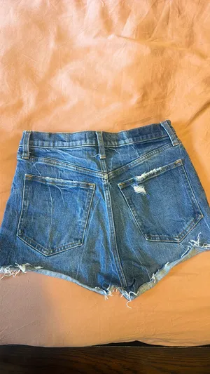 Abercrombie High Rise Mom Short thumbnail 2