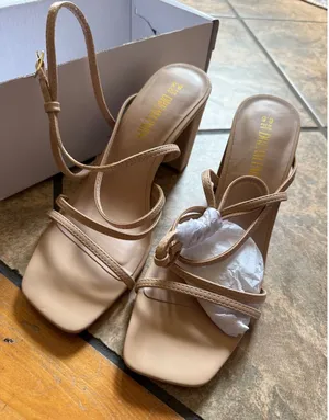 Dream Pairs Block Heel Sandals Womens 8.5 Nude New Strappy Square Toe wedding thumbnail 1