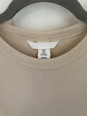 H&M Long Sleeve Crewneck Ribbed Top in Beige thumbnail 2