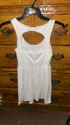 White sleeveless dress thumbnail 4