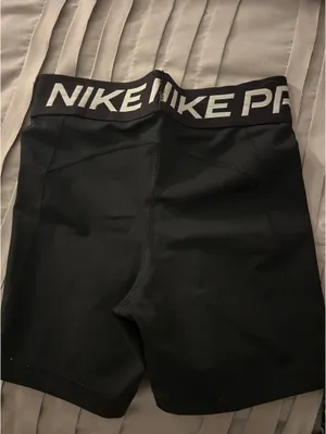 Nike Pros Black thumbnail 2