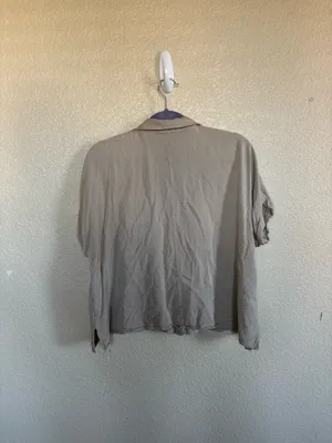 Forever 21 Beige Button Up thumbnail 4