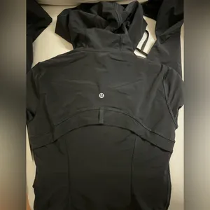 Lululemon NWT Define Cropped Hoodie Mesh Jacket Black Size 4 thumbnail 11