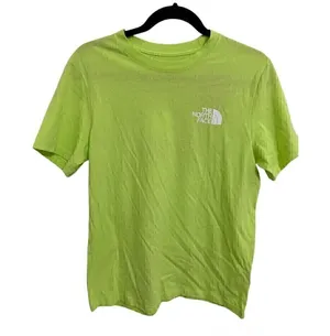 NEW The North Face Tee Size M Womens Short Sleeve Green Tshirt Logo Spellout Top thumbnail 1