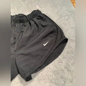 Nike black shorts XS thumbnail 2