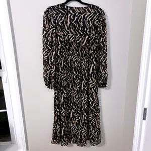 Sofia Jeans Sofia‎ Vergara Tiger Print Midi Dress Metallic Smocked XS New thumbnail 3