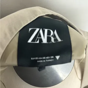 Zara Stylish Beige Vest with Button Detail XS NWT thumbnail 5