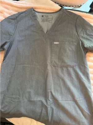 FIGS Scrub Top One-Pocket Grey Women’s Medium thumbnail 1