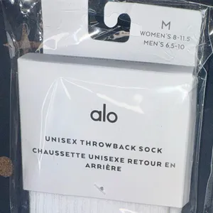 ALO Yoga - Unisex Throwback Crew Socks in White w/Black Logo thumbnail 3