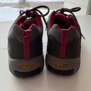 KEEN Womens Hiking Shoes‎ Dark Grey Berry Pink Low Top Trail Sneakers Size 9 thumbnail 6
