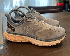 Hoka arahi 5 baby blue shoes for women 7.5 B thumbnail 1