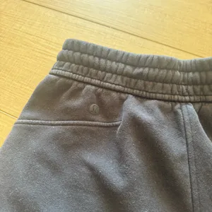 Lululemon Loungeful High-Rise Short 4" Black Size 2 Sweat Shorts thumbnail 4