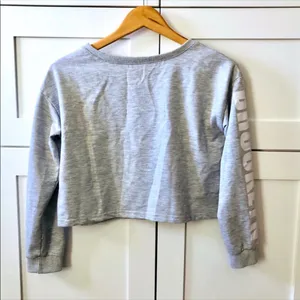 BROOKLYN Graphic Letter Cropped Long Sleeve Grey Sweatshirt, Lightweight sz. S thumbnail 8