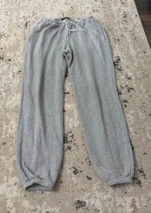 Brandy Melville Gray Sweatpant Joggers One Size thumbnail 1