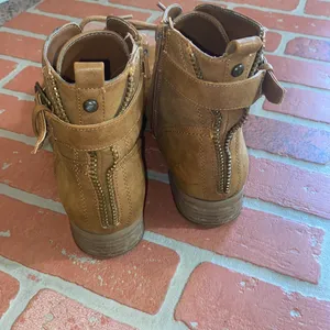 G by Guess Gabree tan lace up ankle booties thumbnail 5