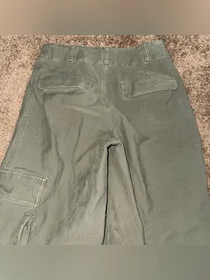 Aritzia TNA Wide Leg Cargo Pants Army Green Baggy Streetwear Contemporary Size 2 thumbnail 4