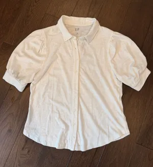 GAP Women’s White Button-Front Puff Sleeve Shirt Size Medium - C4-117 thumbnail 1