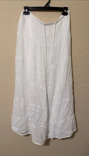 SNDYS. Women's White Tiered Maxi Skirt with Drawstring Waist thumbnail 1