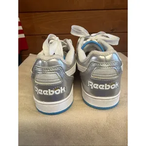 Reebok Womans x Angel Reese BB 4000 II basketball shoes, metallic silver Sz 9 thumbnail 3