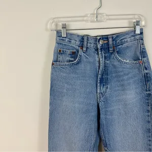 Zara Medium Wash Straight-Leg Blue Jeans Raw Hem Size 0 Women's thumbnail 2
