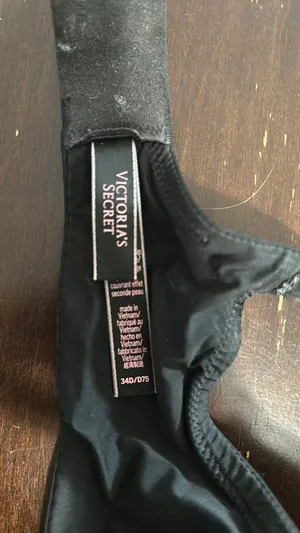 Victoria's Secret Bra thumbnail 2