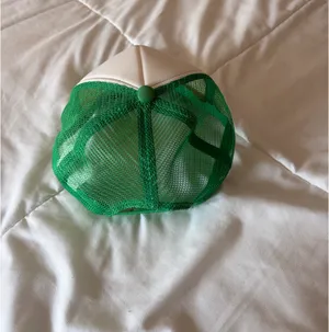 PacSun Trucker hat thumbnail 2
