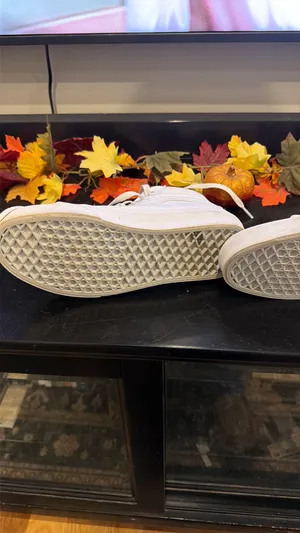 High-Top Vans thumbnail 3