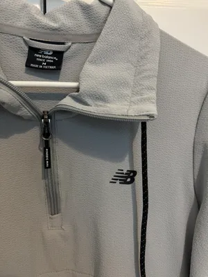 New Balance Lightweight Windbreaker thumbnail 3