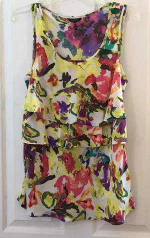 FINAL MARKDOWN Ladies daisy fuentes top medium thumbnail 1