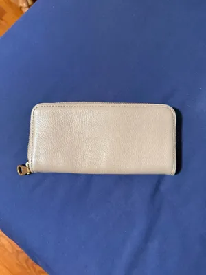 Marc by Marc Jacobs beige wallet  thumbnail 2
