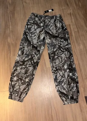 Camo joggers thumbnail 1