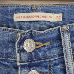 Levis Mile High Cropped Wide Leg Women 24 Blue Button Fly High Rise Denim thumbnail 7