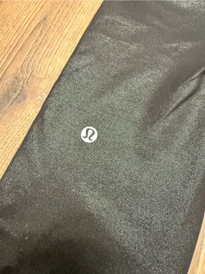 Lululemon Wunder Under Shiny 28” Leggings Black size‎ 6 thumbnail 3