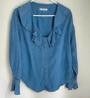 Free People Amber Chambray Ruffle Blouse (Size S) thumbnail 2