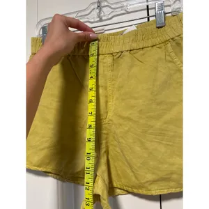 Zara Women's Olive Green High Rise Elastic Waist Shorts Size S NWT thumbnail 4