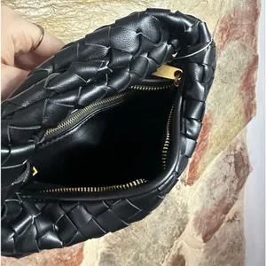 Commense Venus Braided Handbag black thumbnail 5