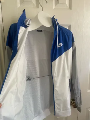 Nike Men’s White/Blue/Gray Windbreaker Jacket (Medium) thumbnail 9