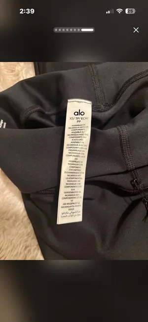 Alo High-Waisted Yoga Airlift Leggings Black size XS NWT thumbnail 8